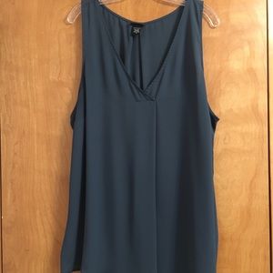 Torrid flowy tank top